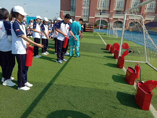 �W(xu��)У��ȫ�w��^���O(sh��)